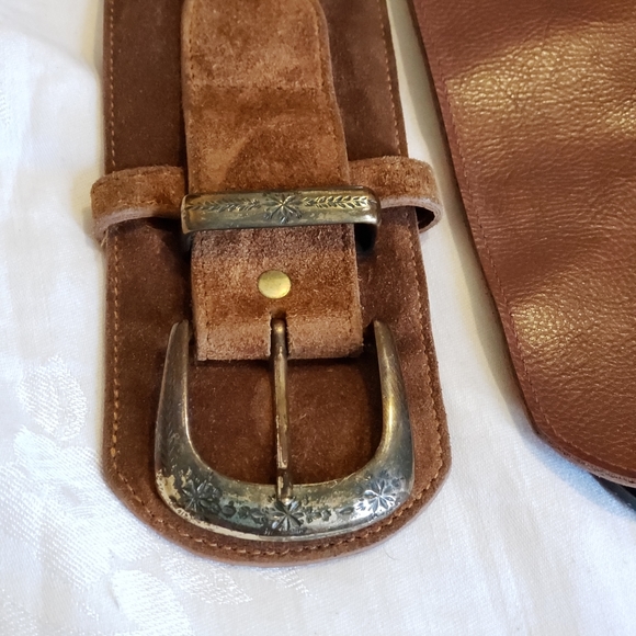 Vintage AXCESS Made in England Suede Leather Brass Belt main image 5